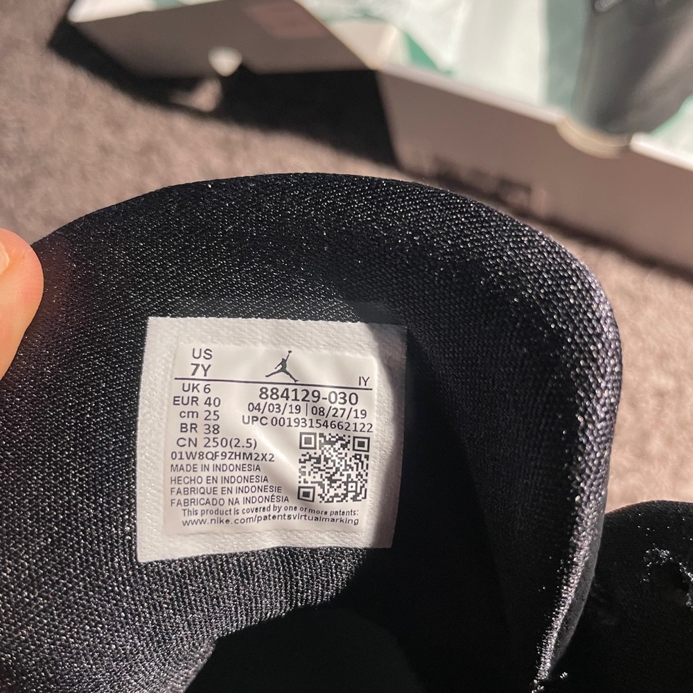 Jordan 13 island green